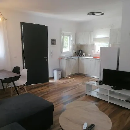 Appartamento Little House On The Prairie-μικρο σπιτι στο λιβαδι!