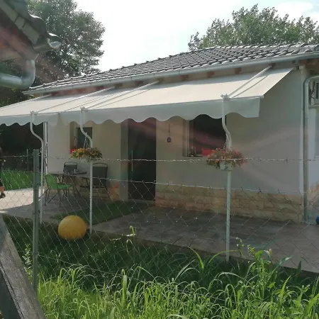 Appartamento Little House On The Prairie-μικρο σπιτι στο λιβαδι!